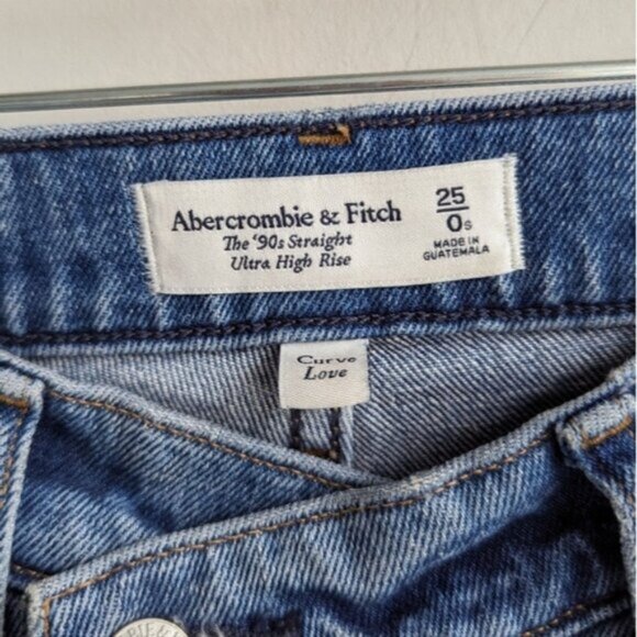 Abercrombie 90s Straight Ultra High Rise Jeans with Criss Cross Waistband - Picture 4 of 6